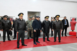 Министр обороны Азербайджана и военная делегация Узбекистана посетили воинскую часть коммандос - ФОТО, ВИДЕО 