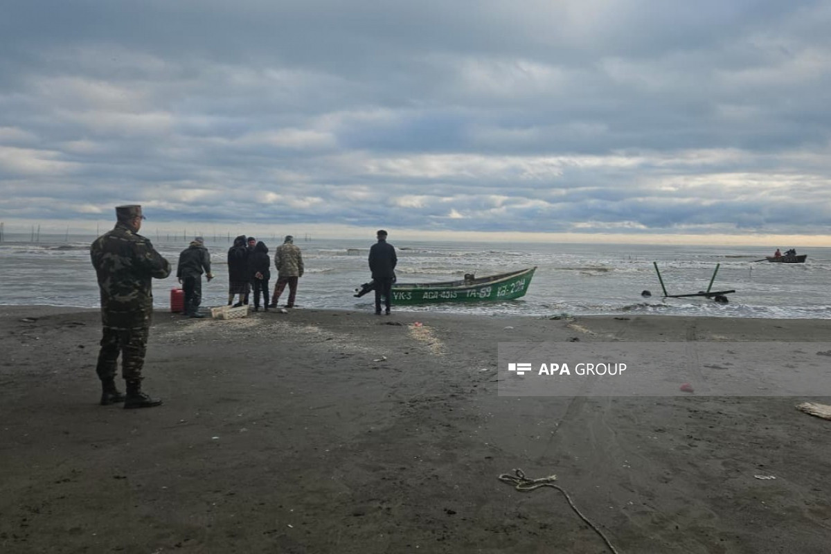 Продолжаются поиски пропавших в Астаре рыбаков-ВИДЕО 