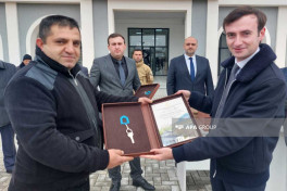 В село Хыдырлы Агдамского района прибыла очередная группа переселенцев-ФОТО 