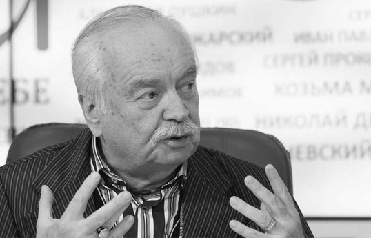 Николай Денисов