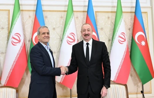 Президент Ирана Масуд Пезешкиан, Президент Азербайджана Ильхам Алиев