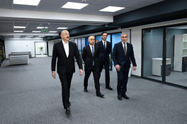 Президент Азербайджана принял участие в открытии здания факультета бизнеса и экономики Карабахского университета
