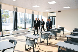 Президент Азербайджана принял участие в открытии здания факультета бизнеса и экономики Карабахского университета