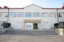 Здание полной средней школы номер 1 в поселке Кяркиджахан сдано в пользование после капитального ремонта