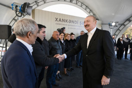 Президент Ильхам Алиев встретился в поселке Кяркиджахан с переселившимися жителями-ОБНОВЛЕНО 