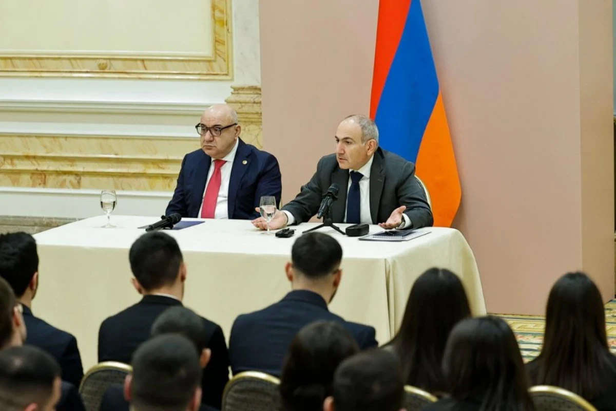 Симонян заявил о попытке срыва встречи Пашиняна с армянской общиной в России
