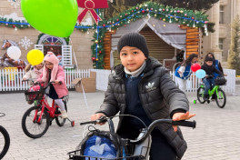 По инициативе Лейлы Алиевой в Евлахе организовано новогоднее мероприятие для детей