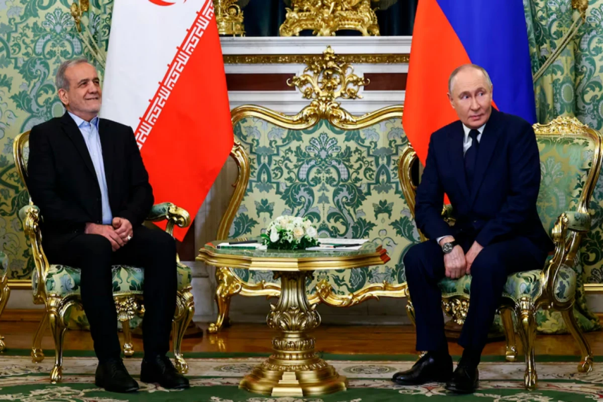Путин обсудил с Пезешкианом ситуацию вокруг ядерной программы Ирана