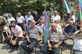 В село Гасанриз Агдеринского района прибыла очередная группа переселенцев, им вручены ключи от домов – ФОТО-ОБНОВЛЕНО-1-ВИДЕО 