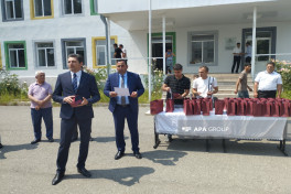 В село Гасанриз Агдеринского района прибыла очередная группа переселенцев, им вручены ключи от домов – ФОТО-ОБНОВЛЕНО-1-ВИДЕО 