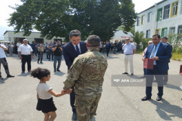 В село Гасанриз Агдеринского района прибыла очередная группа переселенцев, им вручены ключи от домов – ФОТО-ОБНОВЛЕНО-1-ВИДЕО 