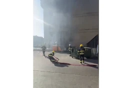Непотушенный окурок стал причиной пожара в Баку - ВИДЕО 