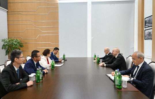 Президент Азербайджана принял председателя правления китайской компании Dongfang Electric İnternational Corporation