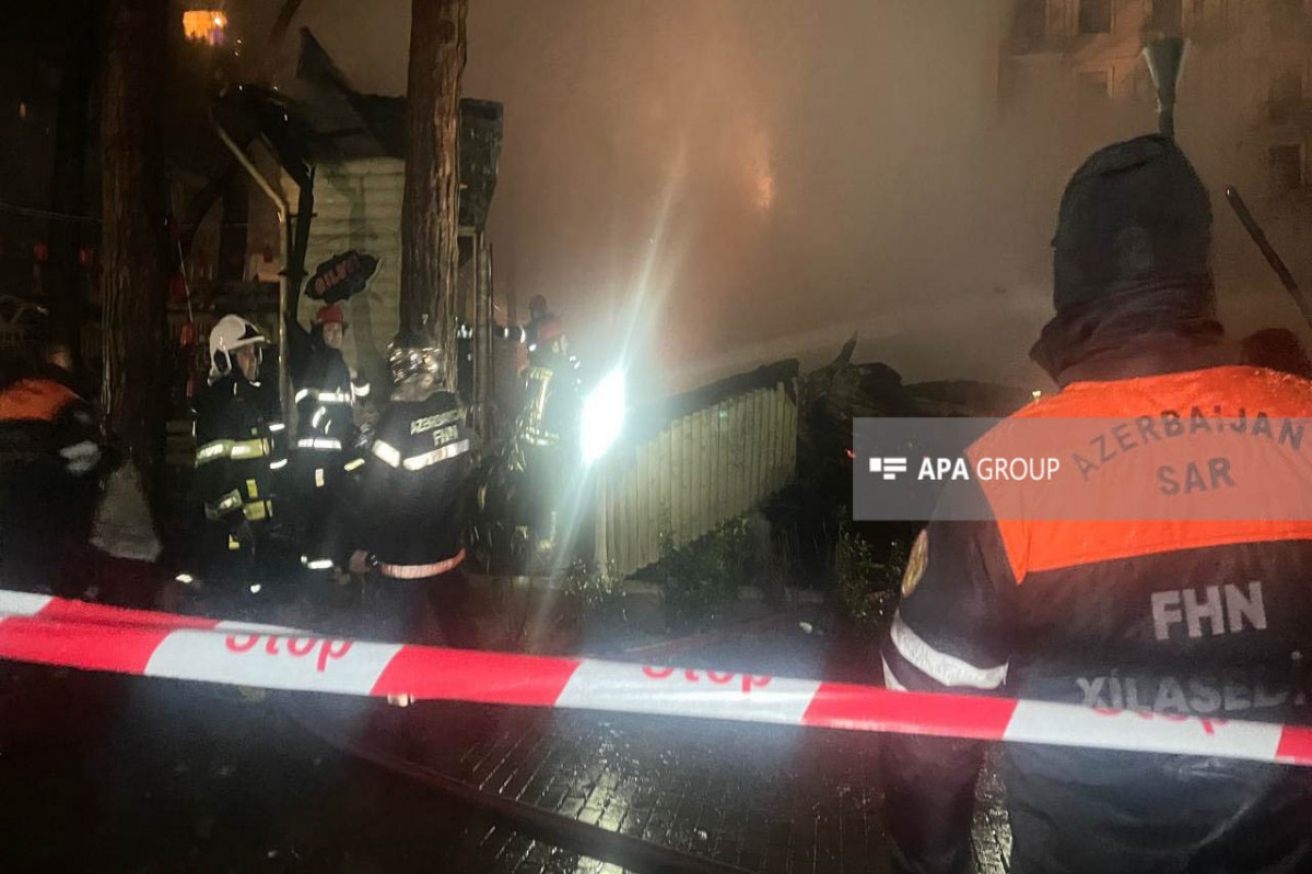 На объекте общепита в Хырдалане произошел сильный пожар, эвакуированы 45 человек-ФОТО -ВИДЕО -ОБНОВЛЕНО-2 