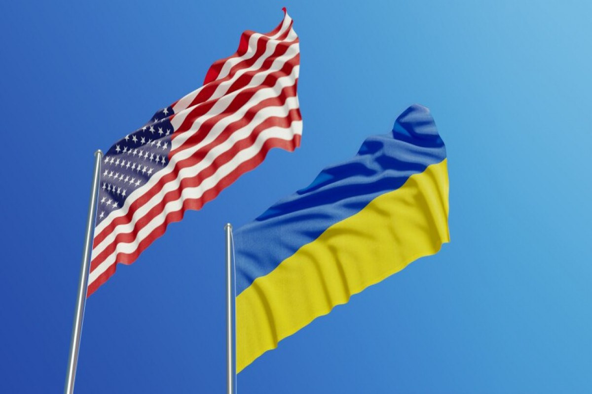 СМИ: США приостановили обмен разведданными с Украиной