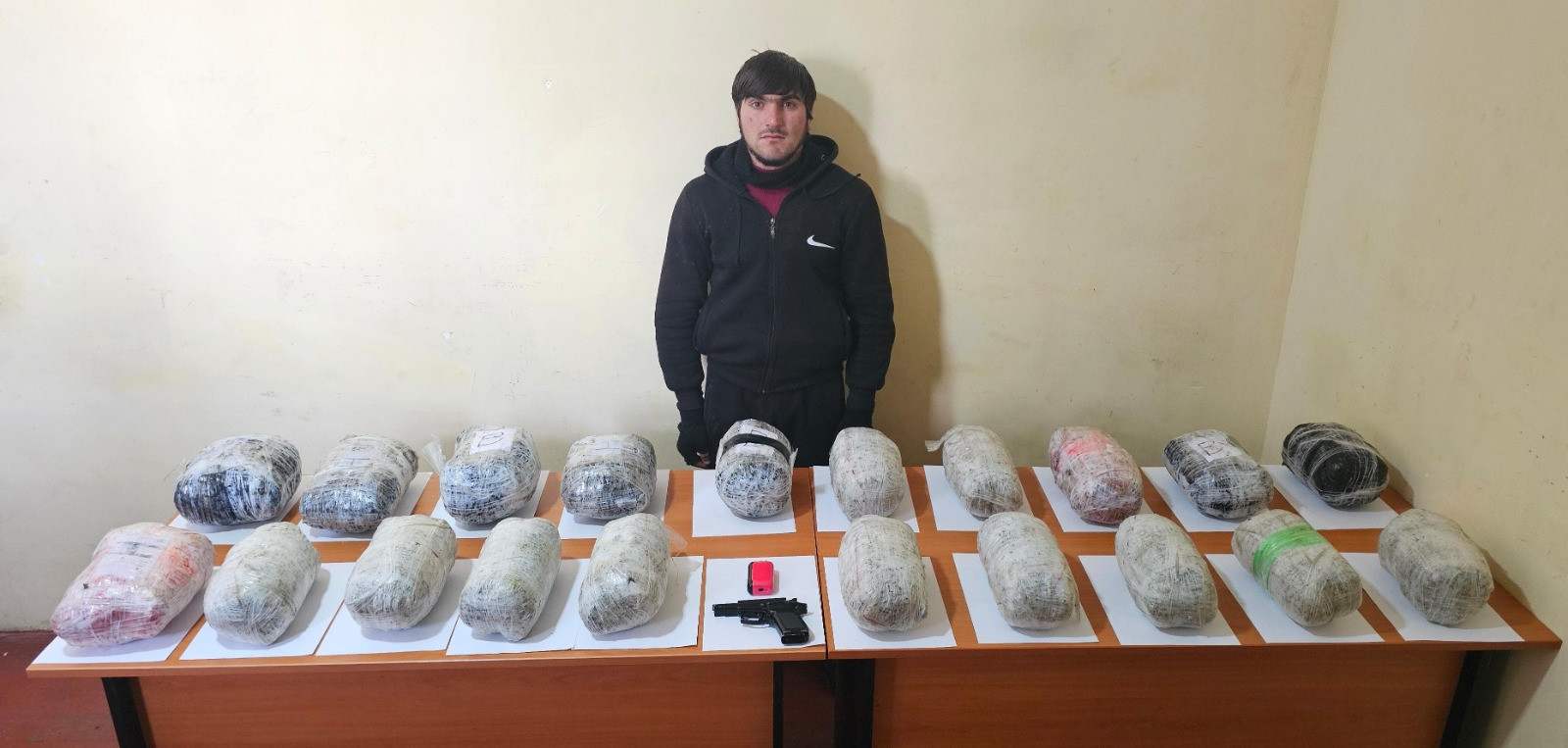 Задержаны лица, пытавшиеся переправить крупную партию наркотиков из Ирана в Азербайджан-ФОТО 