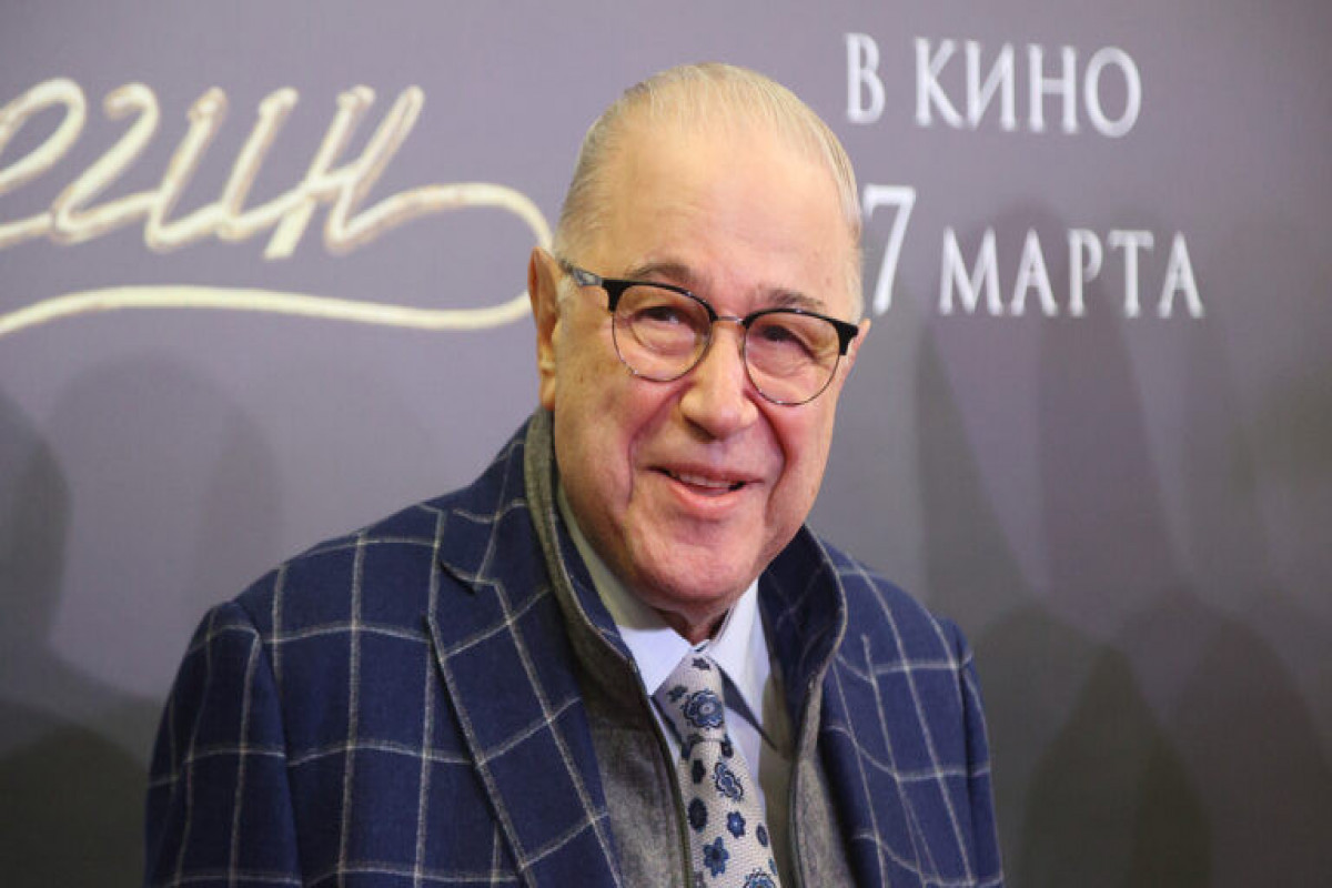 Евгений Петросян