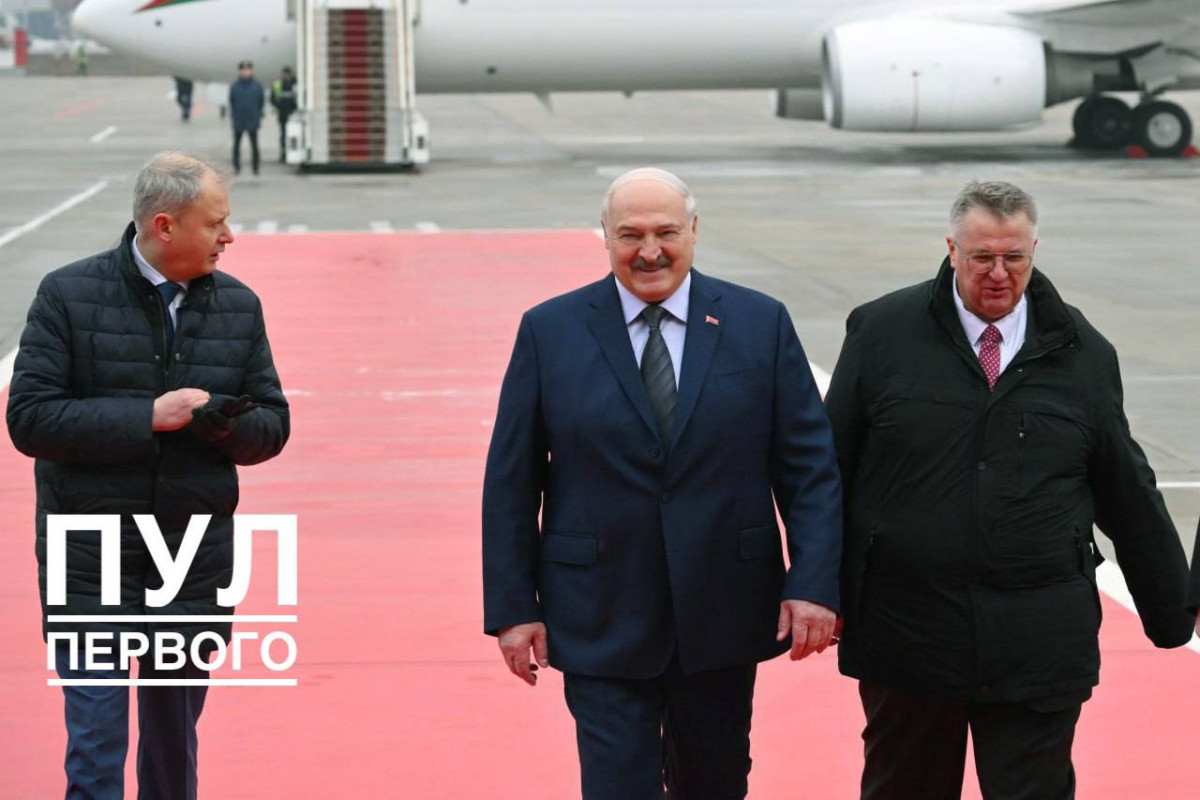 Лукашенко совершил визит в Россию