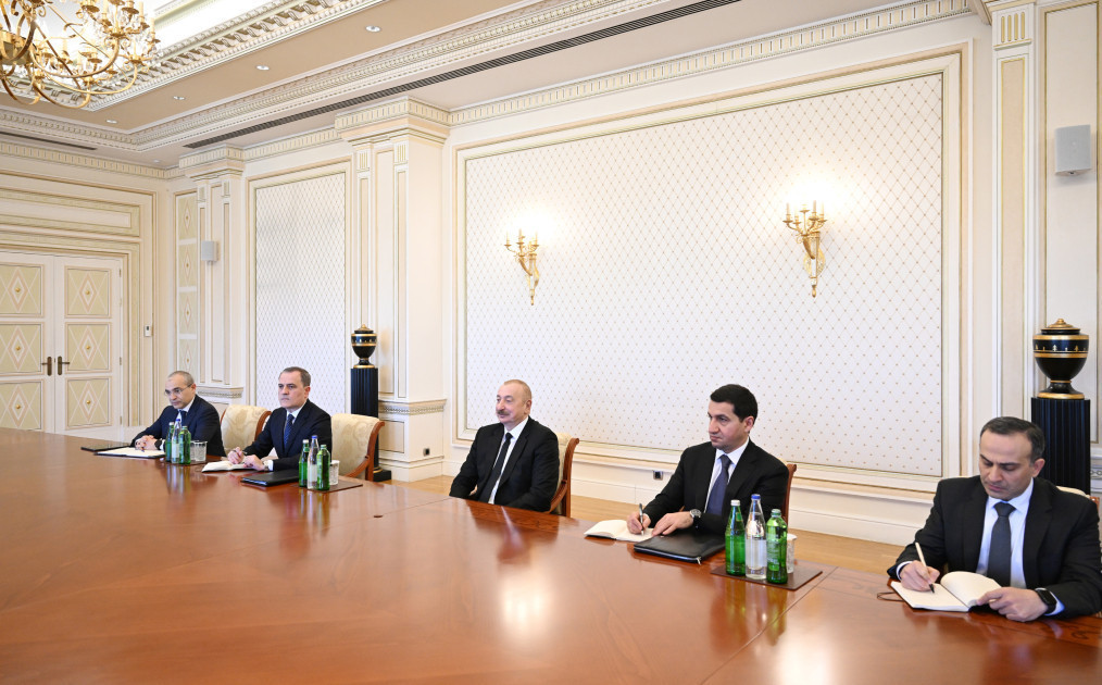 Президент Азербайджана принял главу МИД Болгарии