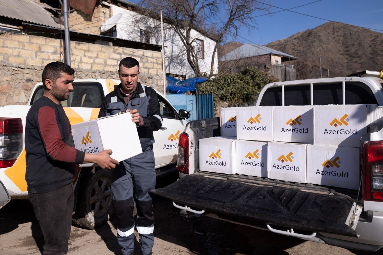 ЗАО «AzerGold» организовало очередную акцию социальной помощи в Гейгельском районе