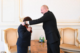 Президент Ильхам Алиев вручил Сахибе Гафаровой орден «Шараф» - ОБНОВЛЕНО 
