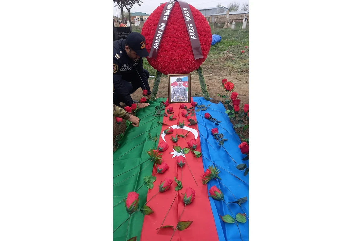 В Сабирабаде похоронен солдат, погибший в результате схода снежной лавины в Гядабее