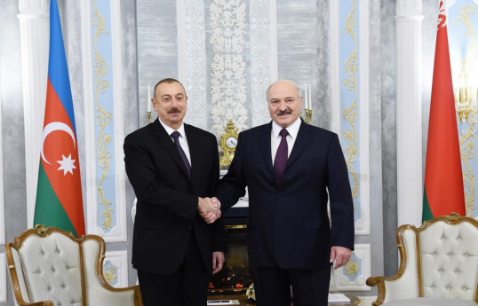 Лукашенко поздравил лидера Азербайджана