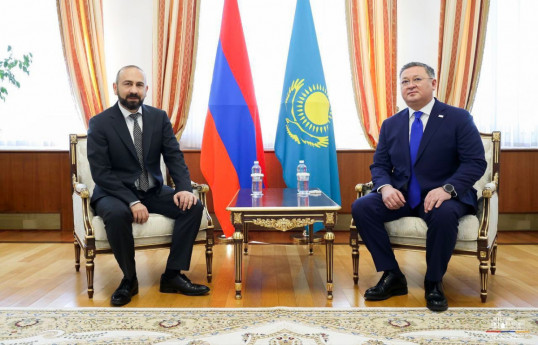 Арарат Мирзоян, Мурат Нуртлеу