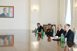 Президент Азербайджана принял министра обороны Словакии