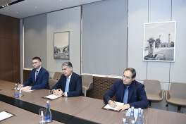 Глава МИД Азербайджана принял посла Греции