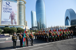 В Баку состоялся военный парад, посвящённый пятой годовщине Победы в Отечественной войне-ОБНОВЛЕНО-8 