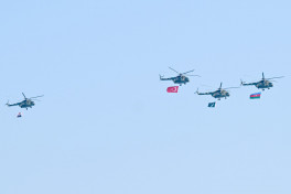 В Баку состоялся военный парад, посвящённый пятой годовщине Победы в Отечественной войне-ОБНОВЛЕНО-8 