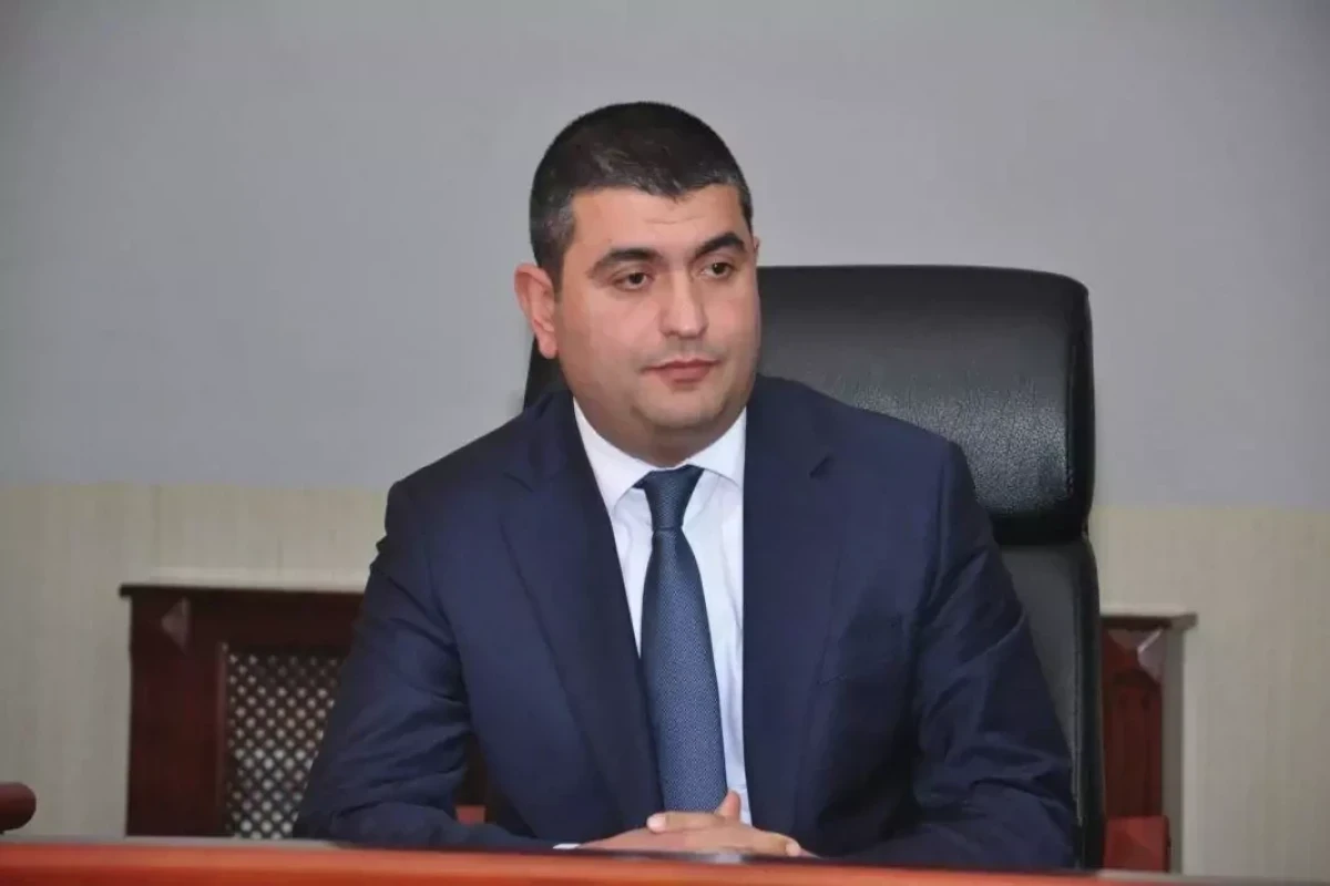 Глава ИВ Кюрдамирского района Эльшан Гасанли