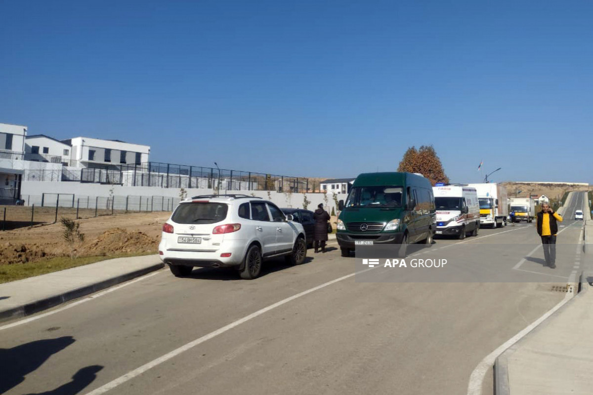 В село Хоровлу Джабраильского района прибыла очередная группа переселенцев, им вручены ключи от квартир-ФОТО -ОБНОВЛЕНО-1 -ВИДЕО 