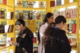 Интерактивный книжный киоск установлен в Гёйгёле по инициативе ЗАО «AzerGold»