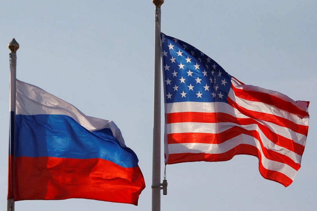 Кремль: Россия и США никогда не прекращали контакты