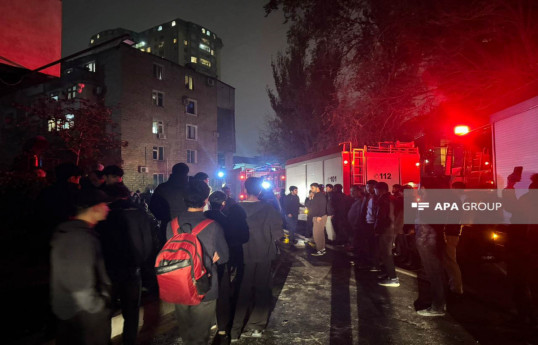 Пожар в жилом доме в Баку потушен-ОБНОВЛЕНО-1 -ФОТО 