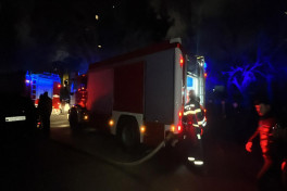 Пожар в жилом доме в Баку потушен-ОБНОВЛЕНО-1 -ФОТО 
