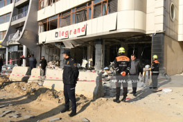 В Баку в бизнес-центре произошел взрыв, есть пострадавшие, спасены 7 человек-ОБНОВЛЕНО-4 -ФОТО -ВИДЕО 