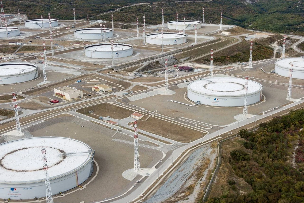 Атака украинских беспилотников приостановила экспорт казахстанской нефти