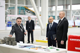 Президент Ильхам Алиев принял участие в открытии завода по производству минеральной каменной ваты AZWOOL