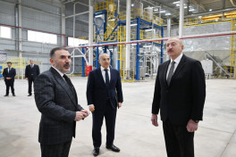 Президент Ильхам Алиев принял участие в открытии завода по производству минеральной каменной ваты AZWOOL