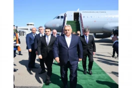 Виктор Орбан находится в Габале для участия в саммите ОТГ