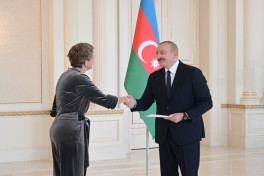 Президент Азербайджана принял верительные грамоты новоназначенного посла Нидерландов