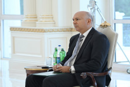 Президент Азербайджана принял верительные грамоты новоназначенного посла Египта