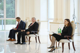 Президент Азербайджана принял верительные грамоты нового посла ЕС