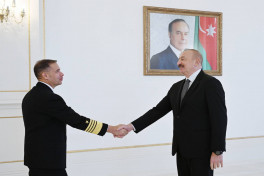 Президент Ильхам Алиев принял командующего Центрального командования США