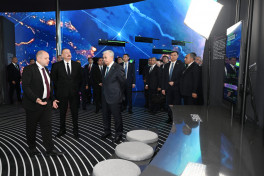 Президенты Азербайджана и Казахстана посетили в Астане Международный центр ИИ «Alem.ai»