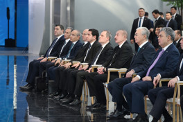 Президенты Азербайджана и Казахстана посетили в Астане Международный центр ИИ «Alem.ai»