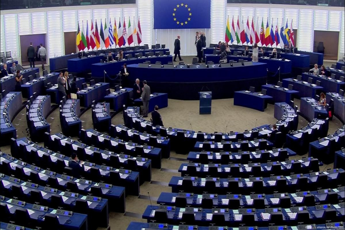 ЕС принял резолюцию, требующую от Сербии присоединиться к санкциям против России